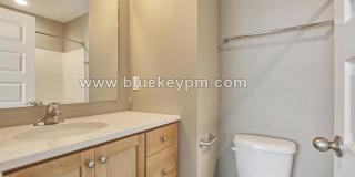 2 Bed, 2.5 Bath Townhome on Broadway and E. 28th Street Gallery 9