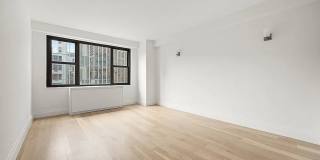 115 E 9th St Gallery 5