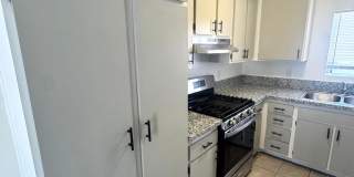 Ralston Village Remodeled Condo Gallery 13