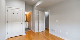 Five Bed Manayunk Apartment Gallery 20