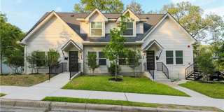 8 Bedrooms 8 Baths Pre-leasing Now for 2027/2028!!!! Gallery 1