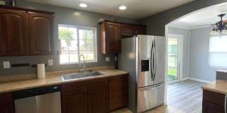 Beautifully Updated 4-Bedroom Home in the Heart of Richland Gallery 7