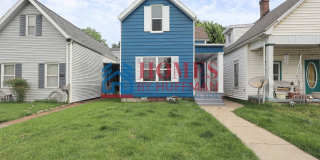 Three Bedroom House | Two Bathrooms | Detached Garage Gallery 1