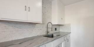 Charming 1-Bedroom Apartment in a Gated Long Beach Community Gallery 1