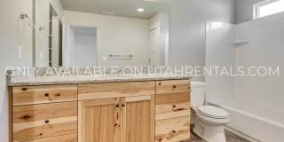 76 W 400 S Gallery 28