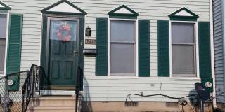 1219 APPLE Street Gallery 1