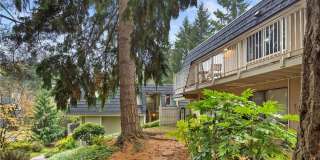 2 Bedroom Top-Floor Unit in Juanita 2 Bedroom Top-Floor Unit in Juanita Gallery 1