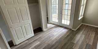 Charming Condo in the City! Gallery 9