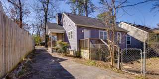 Newly Renovated 3BR/1BTH with Loft for Rent! Gallery 29