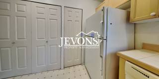 Condo with Swimming Pool and Private Enclosed 1-Car Garage in Klahanie Neighborhood Gallery 6