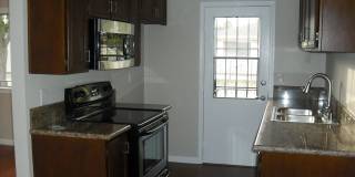 Nicely Upgraded Single level condominium Nicely Upgraded Single level condominium Gallery 1