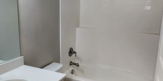 $2,000 OFF 4-bed, 3.5-bath Townhome Available Now! Gallery 12