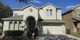 Spacious 5BR + Office House in Valrico Gallery 1