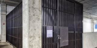 Eviva Midtown Gallery 18