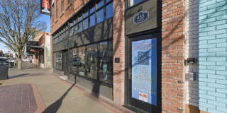 WINTER SPECIAL - NEWLY RENOVATED DOWNTOWN SALEM ONE BEDROOM Gallery 1