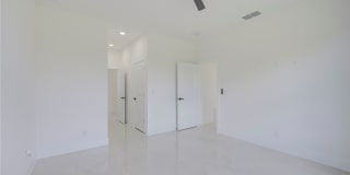 5905 Sunshine Boulevard N Gallery 10