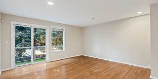 Spacious Greenwood Townhome - New Paint, Carpet and Water Heater!! Gallery 18