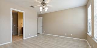 Two Bedroom Townhouse, Great Location! Gallery 18