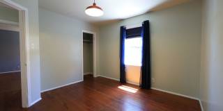 2/1 House with bonus space Gallery 5