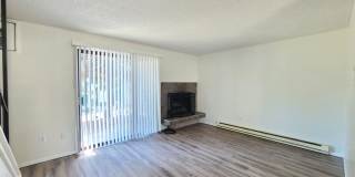 $1,150 - 1 Bed / 1 Bath Bright and Airy Condo on Spokane River Gallery 4