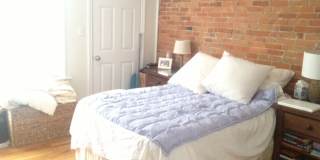 Charming 3 Bedroom-No Broker Fee Gallery 6