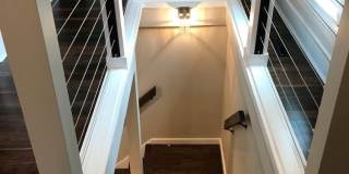Beautifully remodeled 3 Bedroom Bungalow in Old Town Gallery 9