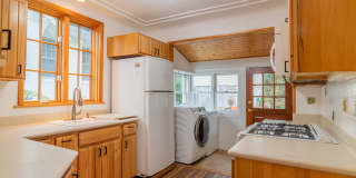 FOR RENT in LAKE BOTTOM! Available NOW! Gallery 13