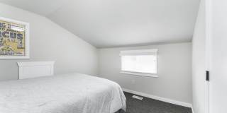 FURNISHED HOUSE! Short or Long Term! Large Newly Renovated Fully Furnished Modern 5 Bedroom Home with 3 Separate Living Rooms! Gallery 24