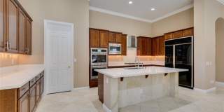 Elegant Anthem Country Club Residence with Spa, Balcony & 3-Car Garage Gallery 26