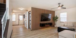 936 Camp Street Gallery 11