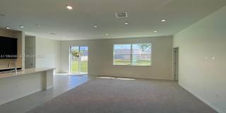 2133 SE Flanders Rd Gallery 3