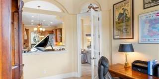 130 SE Bella Strano Gallery 22