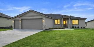 Executive home~move in ready! Gallery 1