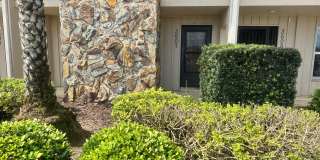 3607 Edgewater Dr Gallery 1