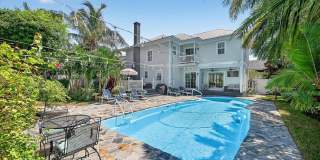 235 10TH AVENUE NE Gallery 46