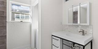 1807 S 9TH Street Gallery 6