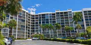 600 Parkview Dr Gallery 1