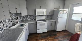 700 NE 14th Ave Gallery 1