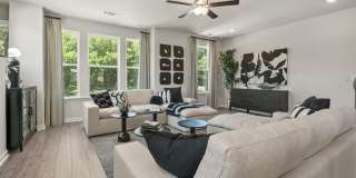 323 Sammon Way Gallery 6