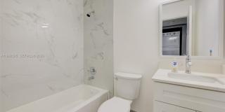 851 NE 209th Ter Gallery 26