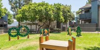 Hensley at Corona Pointe Gallery 37