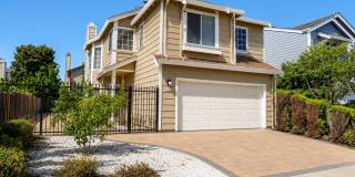 Amazing Spacious Home in Fremont w/Bonus Loft - Ardenwood! Gallery 1