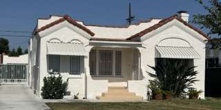 Upgraded 3BD Home | 2-Car Garage + Bonus Room | Private Backyard — South LA Gallery 1