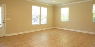 Hamptons on High – 4 Bedroom / 4 Bathroom Student Townhome Near FSU & TSC! Gallery 17