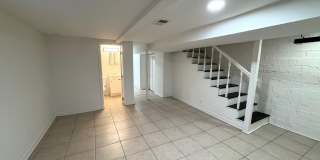 1900 ROSEDALE Street NE Gallery 24