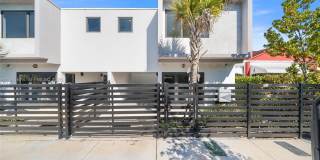 11 NE 51 St Gallery 1