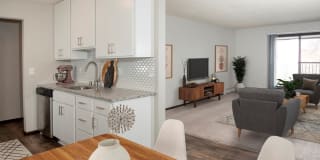 Eagan Place Gallery 24