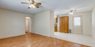 2-BEDROOM HOME IN WILSHIRE VILLAGE Gallery 6