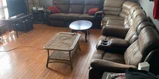 *** AVAILABLE AUGUST 2027 *** 3 Bedroom - 2 Bath Home (Great for a large group!) Gallery 4