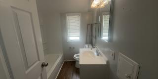 Spacious 3-Bedroom, 1.5-Bathroom Home near Highland Park Gallery 17